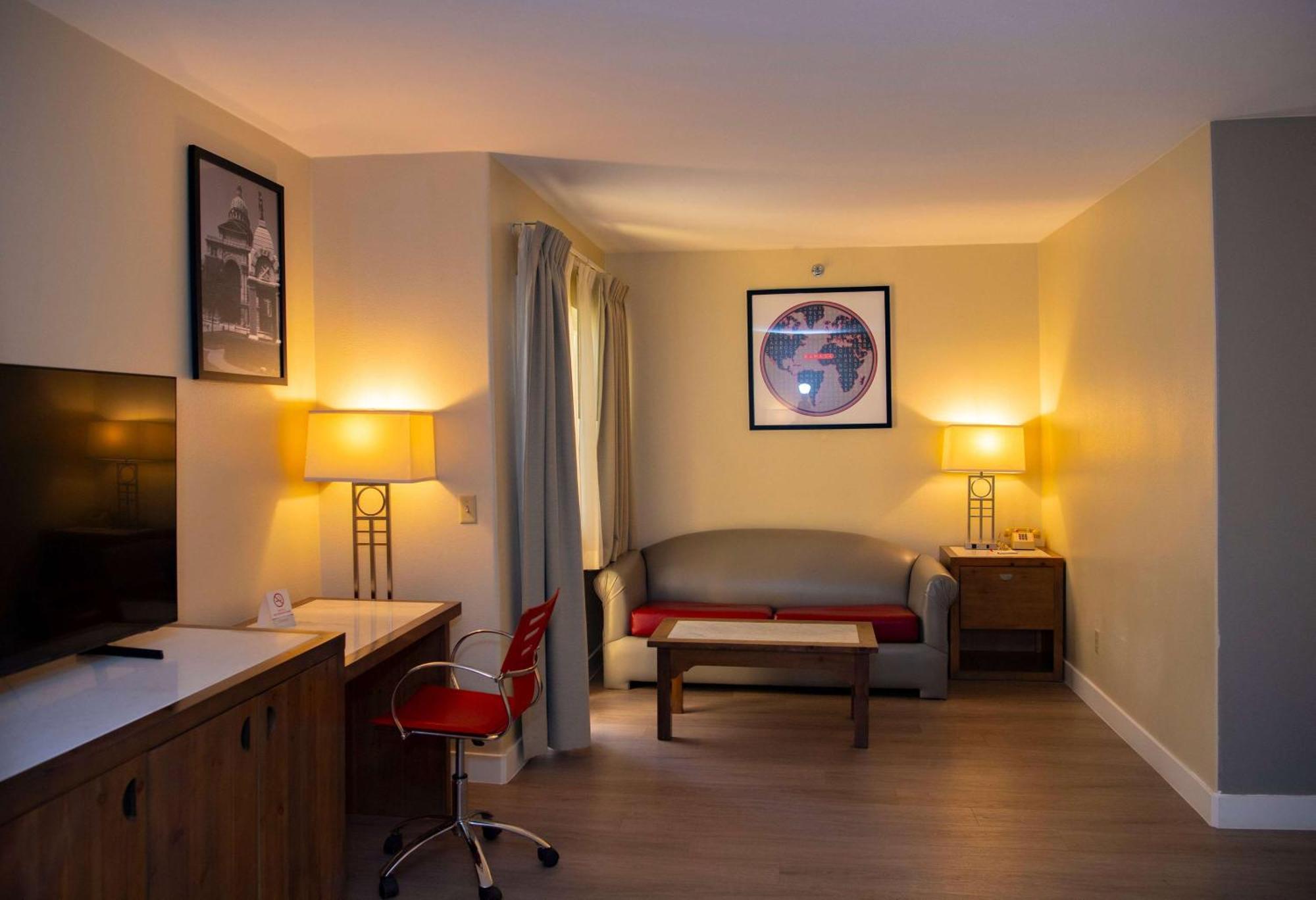 Готель Ramada Plaza By Wyndham Garden Grove/Anaheim South Екстер'єр фото