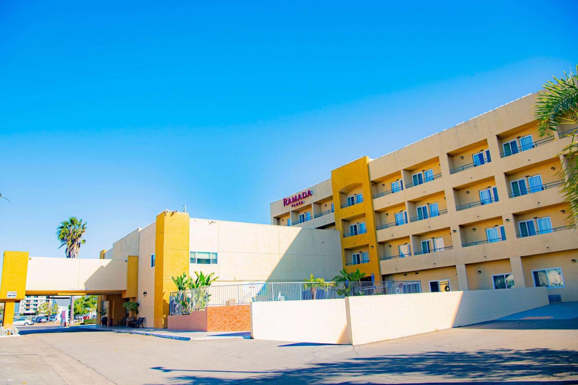 Готель Ramada Plaza By Wyndham Garden Grove/Anaheim South Екстер'єр фото